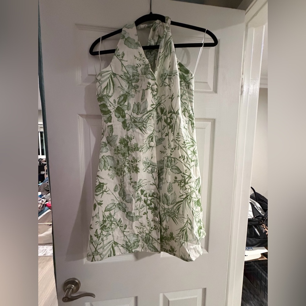 Chic Green Floral Halter Dress